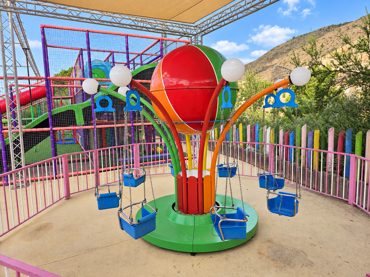 SBF Rides - Baby Swing 8 - Park Version - Year information will follow